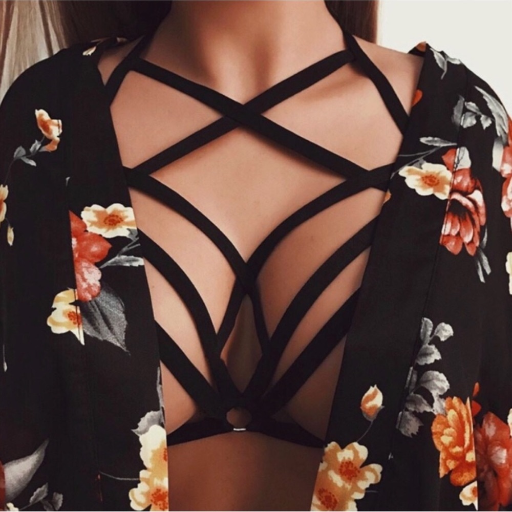 Sexy Strappy Cage Bralette in Black Brand New - Picture 2 of 3